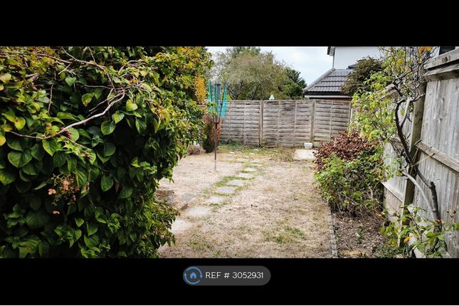 Lower Britwell Road, Slough photo 4