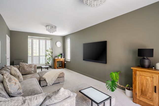 1, Browning Place, Coulsdon photo 4