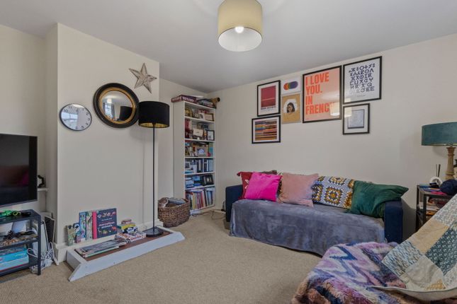 135, Moat Crescent, Malvern photo 4