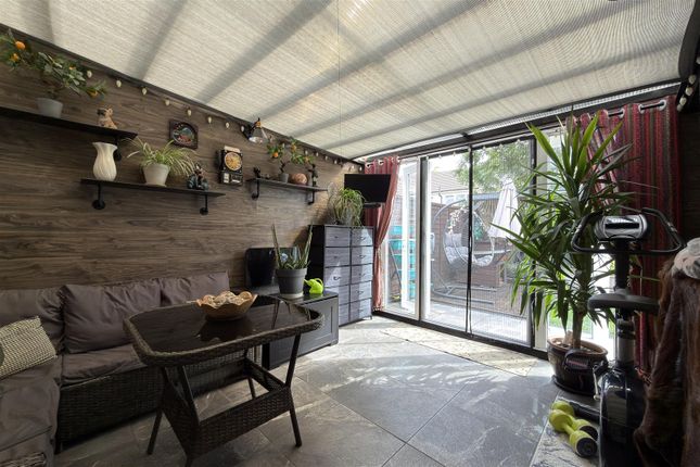 48, Morpeth Avenue, Leicester photo 4