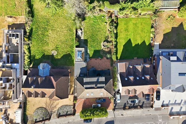 59 Parkstone Avenue, Hornchurch photo 3