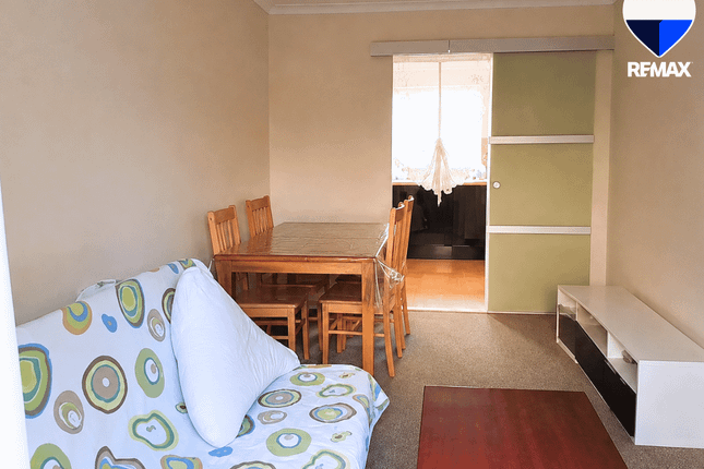 11, Armstrong Close, London photo 3