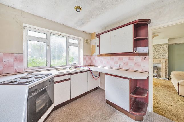 Semi-detached house for sale in Ridgeway Avenue, Dunstable, Bedfordshire