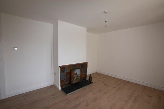 19, Trevingey Close, Redruth photo 5