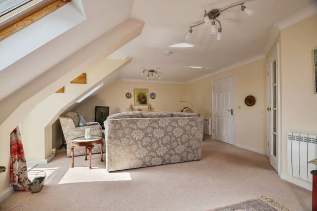 43, Timothy Hackworth Court, Egglescliffe photo 3