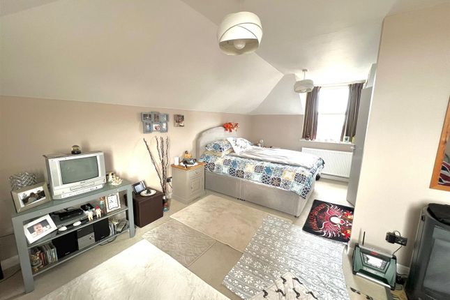 Flat 4 Promenade View, Marine Drive, Hornsea photo 3