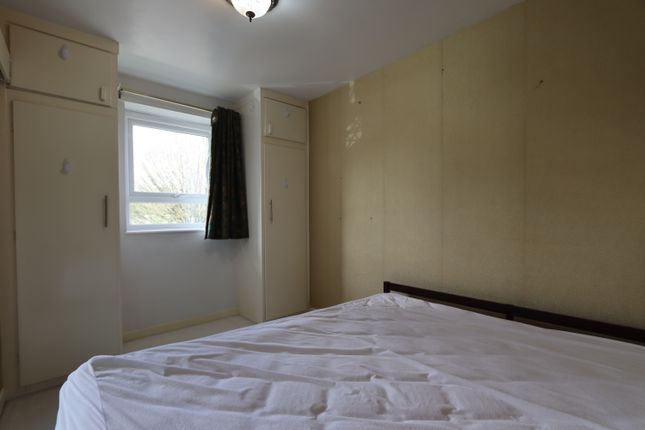 Flat to rent in Lode Lane, Solihull