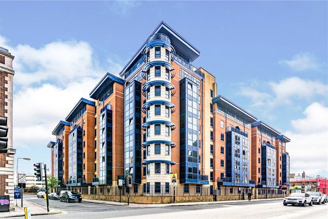 Thumbnail Flat for sale in Charter House, 85 Canute Road, Southampton