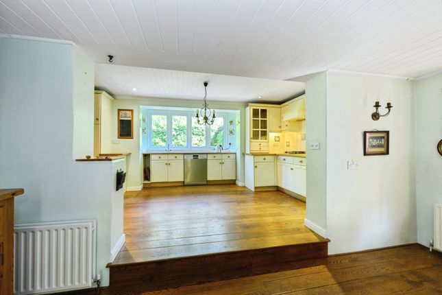 51, Hermitage Road, Surrey photo 2