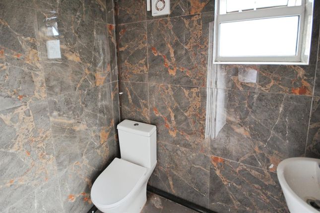 Room 1, 97 Longspring, Watford photo 4