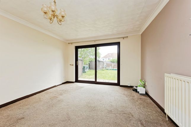 11, Coventry Gardens, Herne Bay photo 3