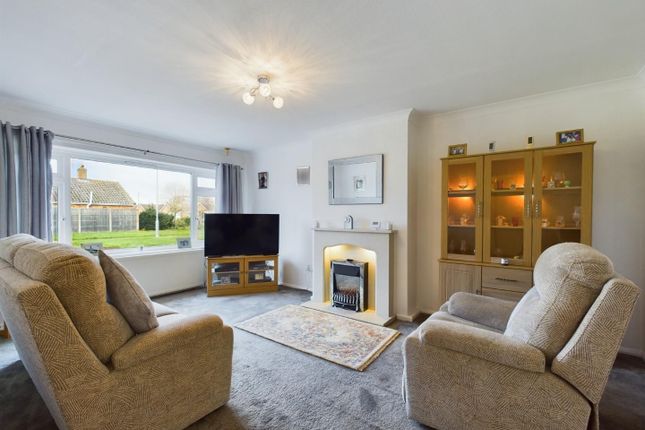 Detached bungalow for sale in Oulton Close, North Hykeham, Lincoln