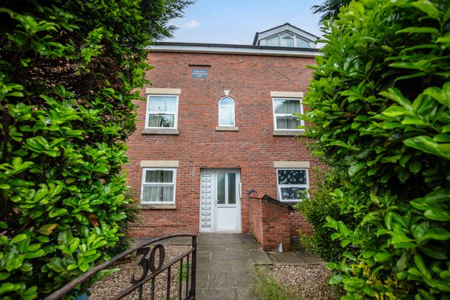 Thumbnail Flat for sale in London Road, Stockport