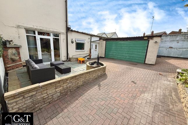 152 New Road, Dudley photo 4