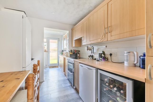 28 Brummell Road, Newbury, Newbury photo 4
