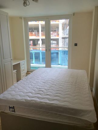 Lyon Road, Harrow photo 5