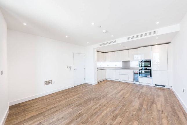 Thumbnail Flat to rent in Nine Elms Point, Nine Elms, London