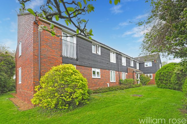 Flat for sale in Sands Way, Woodford Green