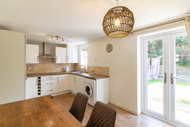 7, Shakespeare Close, Brompton on Swale photo 4