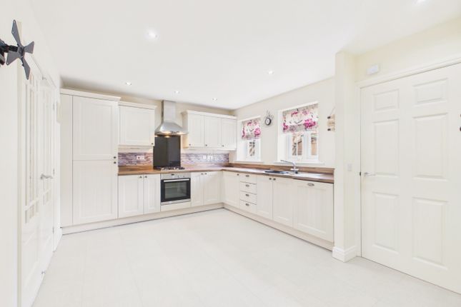 43, New Forest Way, Hull photo 2