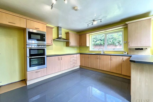 40 Bede Burn View, Jarrow photo 4