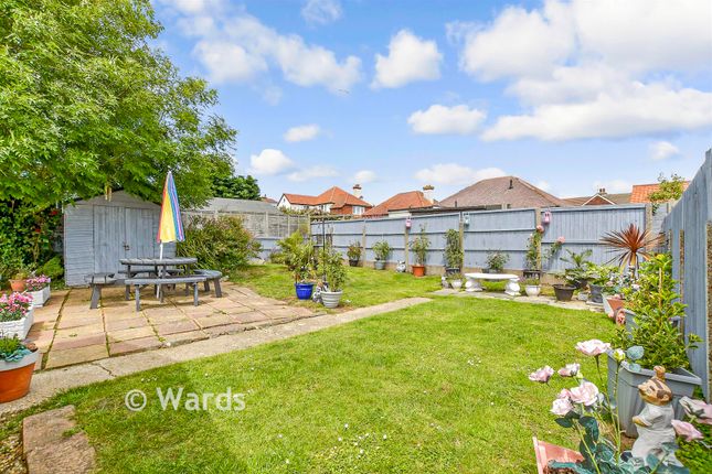 3-bed bungalow on 4, Willow Tree Close, Herne Bay, £500,000