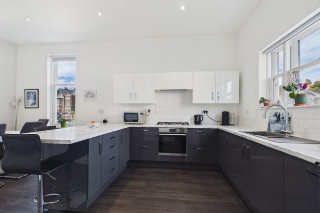 1 Sunrise Terrace, Lyndhurst Road, Lowestoft photo 3
