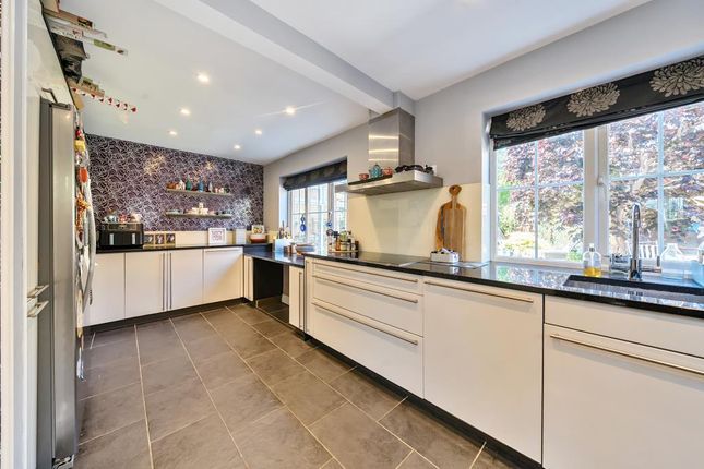 1 THE PADDOCK, Southmoor, Abingdon photo 4