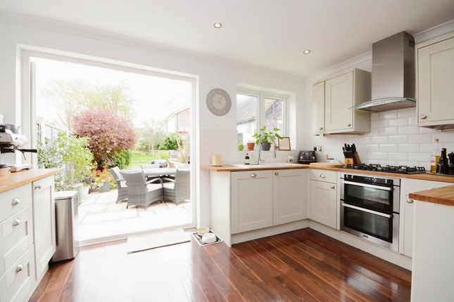 Semi-detached house for sale in Mascalls Lane, Brentwood