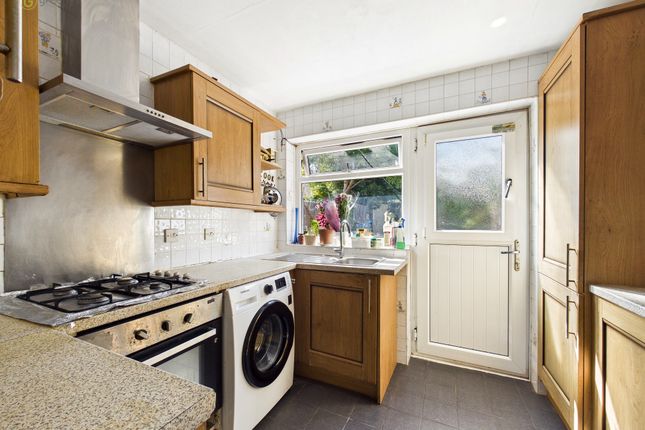 7, South Roundhay, Birmingham photo 3
