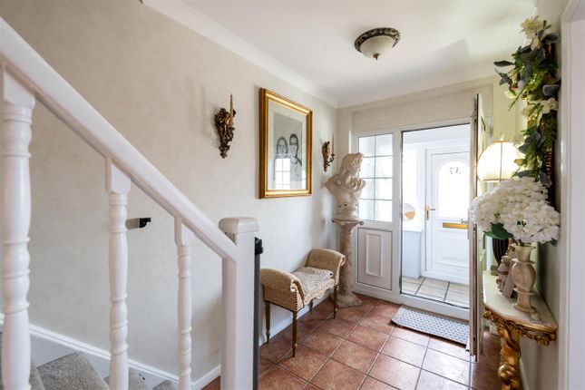 37, Malmstone Avenue, Redhill photo 2