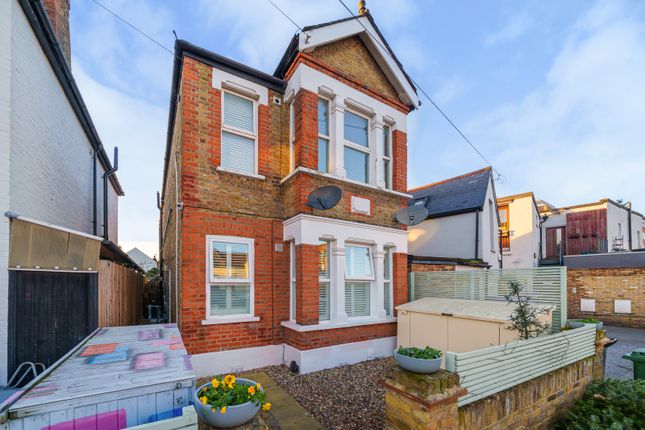 Thumbnail Flat for sale in Cobham Road, Kingston Upon Thames