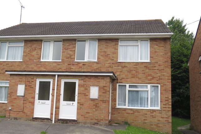 Thumbnail Flat to rent in Thatcham Close, Yeovil
