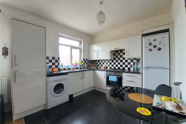 Flat 7 Coldharbour House, 106-126, Coldharbour Lane, Middlesex photo 3