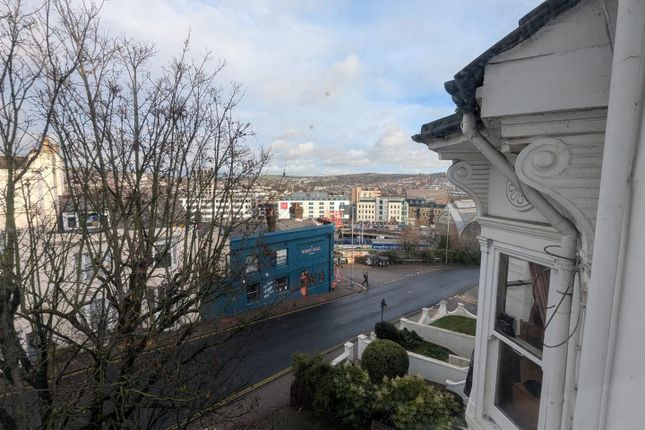 Second Floor Flat, 38, Buckingham Place, Brighton photo 5