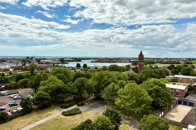 104 Harbour Towers, Trinity Green, Gosport photo 2