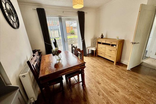 168, Griffiths Drive, Wednesfield photo 3
