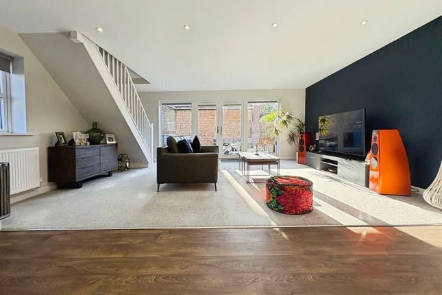 Whytefield Road, Huntingdon photo 3