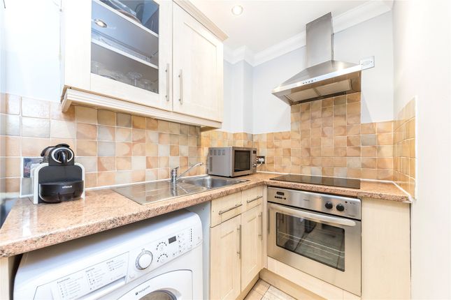Flat to rent in Welbeck Street, London