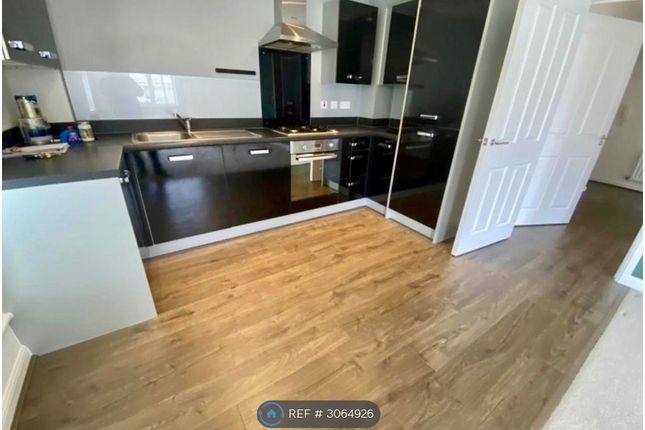 Flat, Sevastopol Road, Bristol photo 4