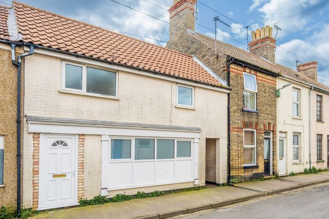 Thumbnail Terraced house for sale in Norwich Road, Lowestoft