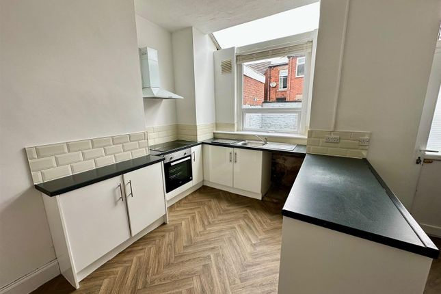 28, Kimberley Street, Oldham photo 5