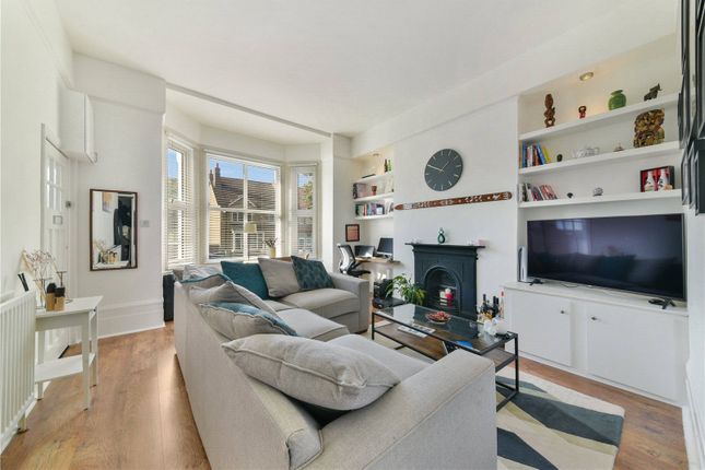 Flat for sale in Clarendon Road, Wallington