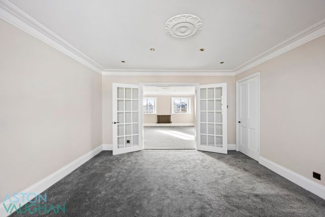 48  Flat 3, Sussex Square, Brighton photo 3