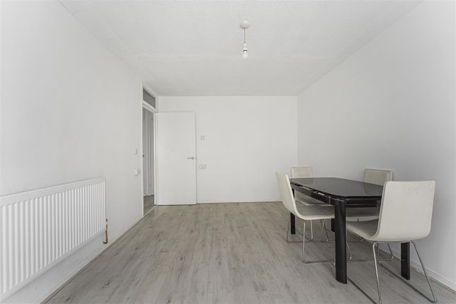 4, Wyemead Crescent, Chingford photo 4