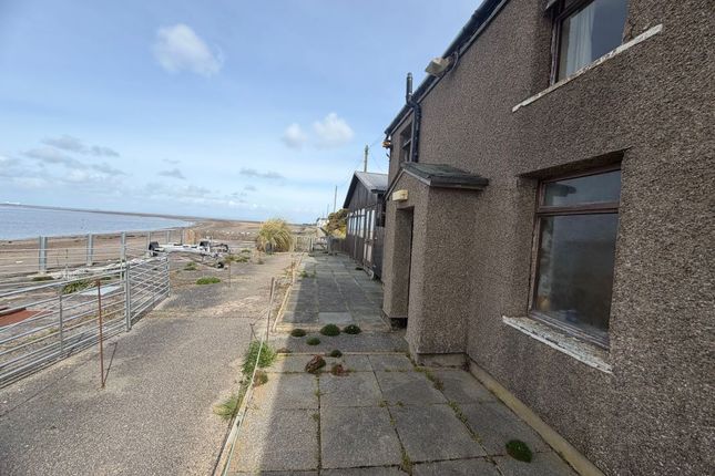 The Willows, Wyre Side, Poulton-Le-Fylde photo 4