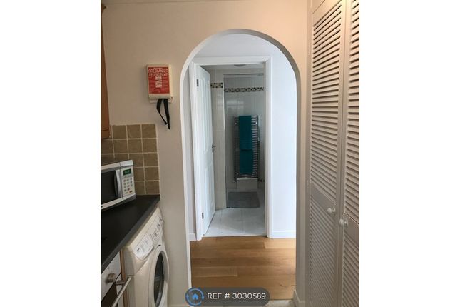 Riviera, Trevean Way Pentire, Newquay photo 5