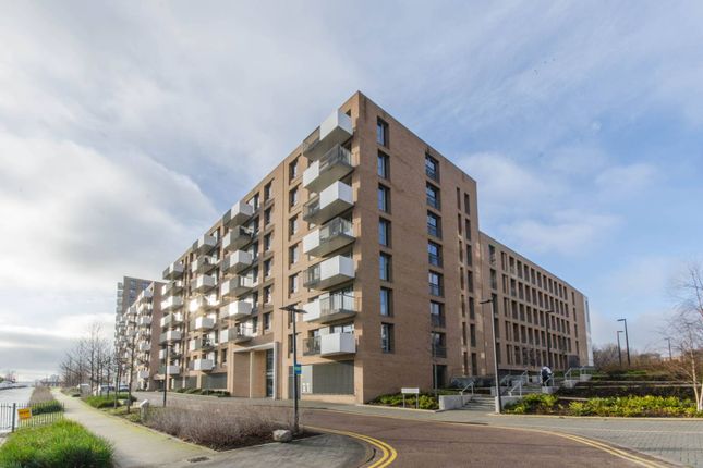 Thumbnail Flat to rent in Waterside Heights, Royal Docks, London