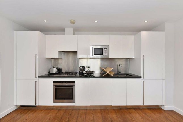 Flat to rent in Abbey Road, St Johns Wood