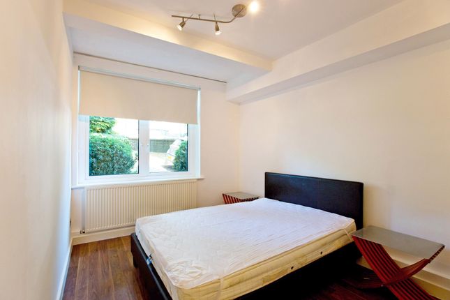 Newmount, Lyndhurst Terrace, Hampstead photo 4